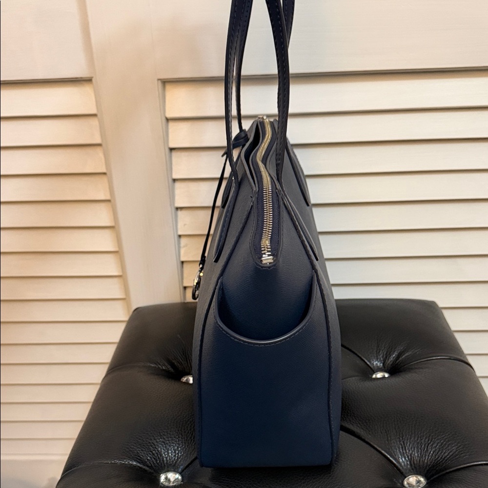 Michael Kors Navy Saffiano Leather Tote | Silver Hardware | Work Bag | Like New - Picture 4 of 7